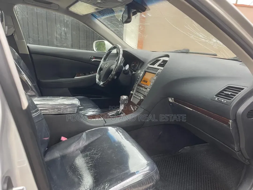 Lexus ES 350 2011 Silver