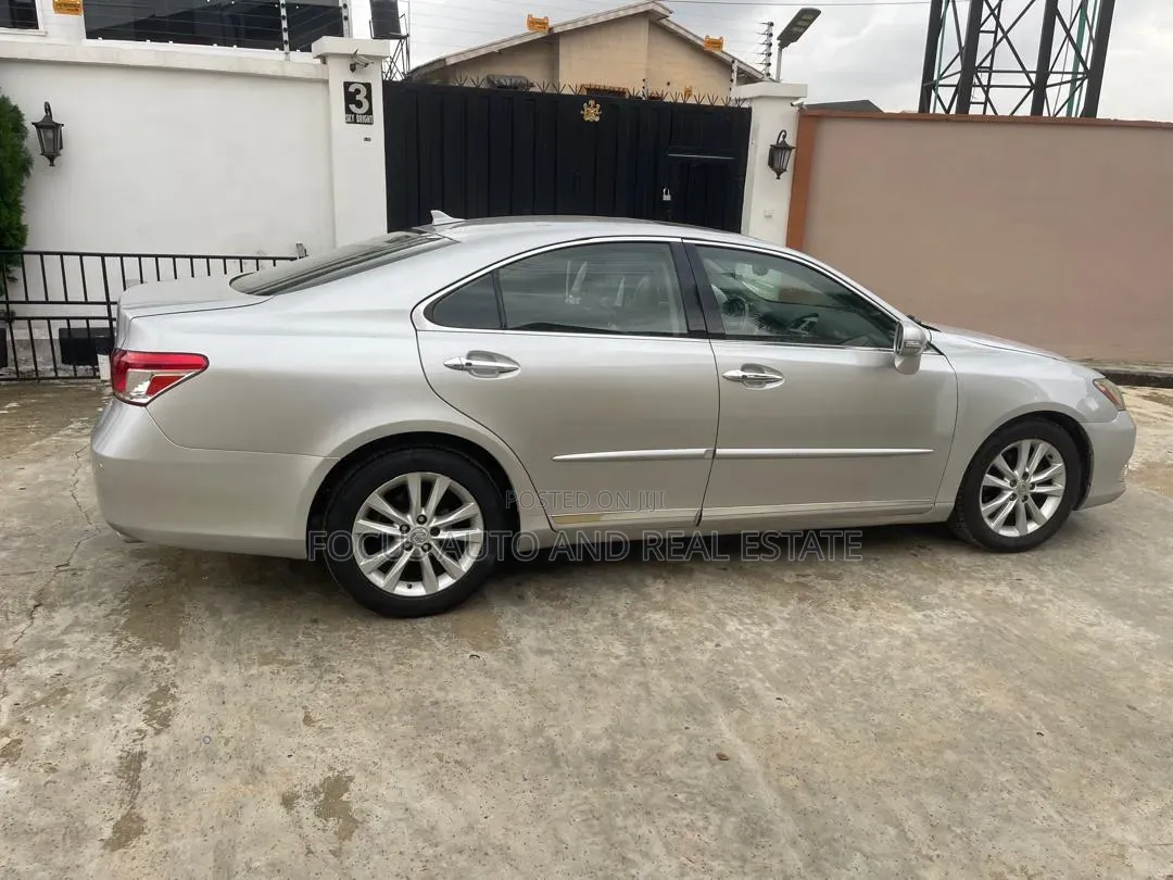 Lexus ES 350 2011 Silver