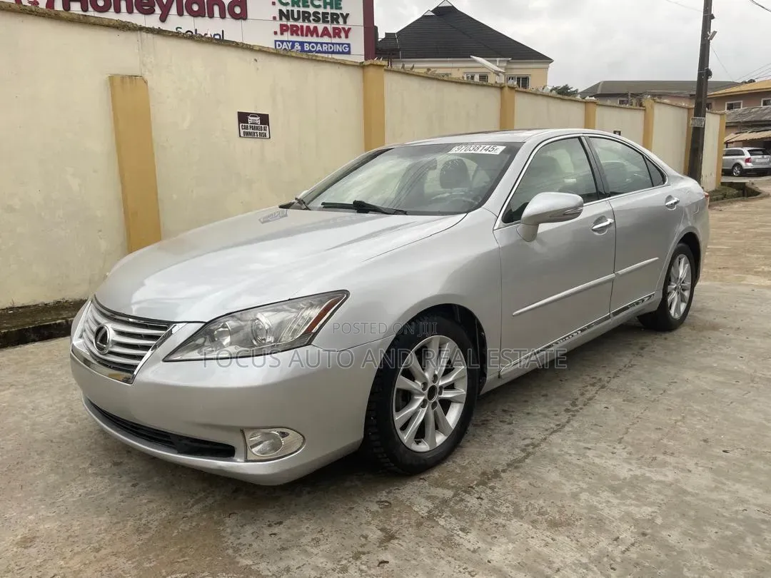 Lexus ES 350 2011 Silver
