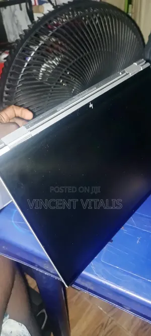 Laptop HP EliteBook x360 1040 G7 16GB Intel Core i7 SSD 256GB