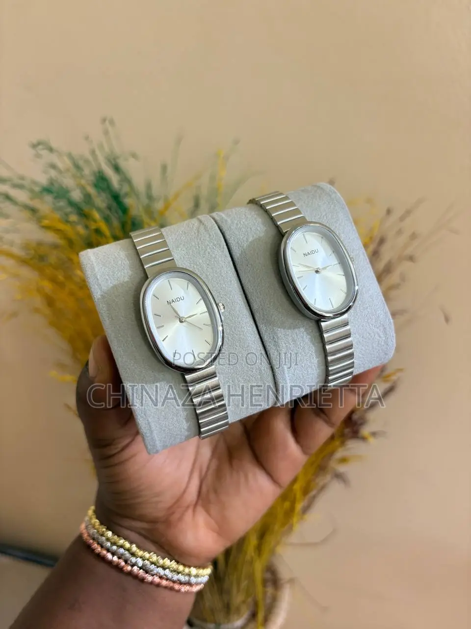 Naidu /Gogoey Wristwatch