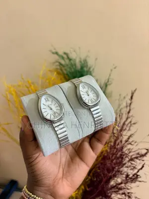 Naidu /Gogoey Wristwatch