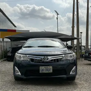 Toyota Camry LE 4dr Sedan (2.5L 4cyl 6A) 2013 Black