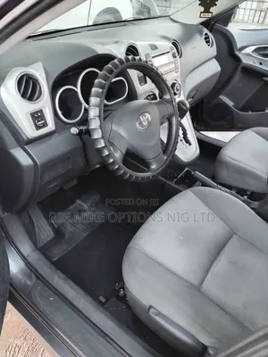 Toyota Matrix Hatchback FWD (1.8L 4cyl 5M) 2009 Gray