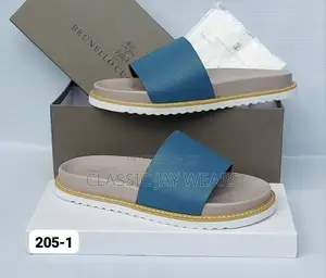 Cover High Quality Slippers Available