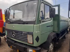 Mercedes-Benz 1999 Green