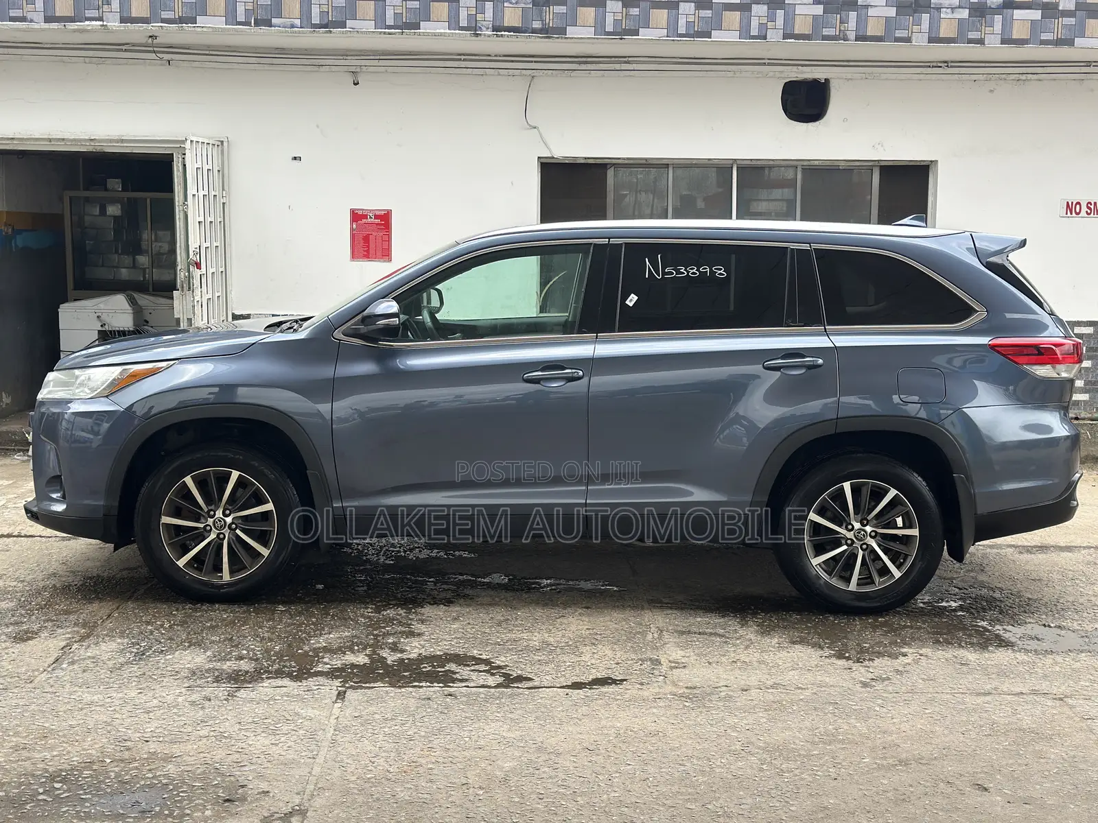 Toyota Highlander 2019 Blue