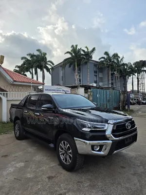 Toyota Hilux 2020 Black