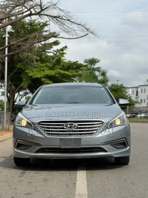 Hyundai Sonata Limited 4dr Sedan (2.4L 4cyl 6A) 2015 Gray