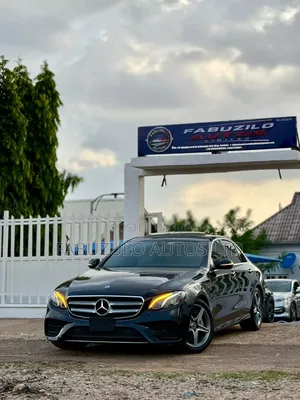 Mercedes-Benz E300 2018 Black