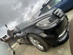 Mercedes-Benz C300 Luxury Sedan RWD (3.0L 6cyl 7A) 2011 Black