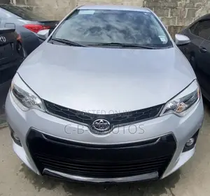 Toyota Corolla LE Plus 4dr Sedan (1.8L 4cyl CVT) 2016 Silver