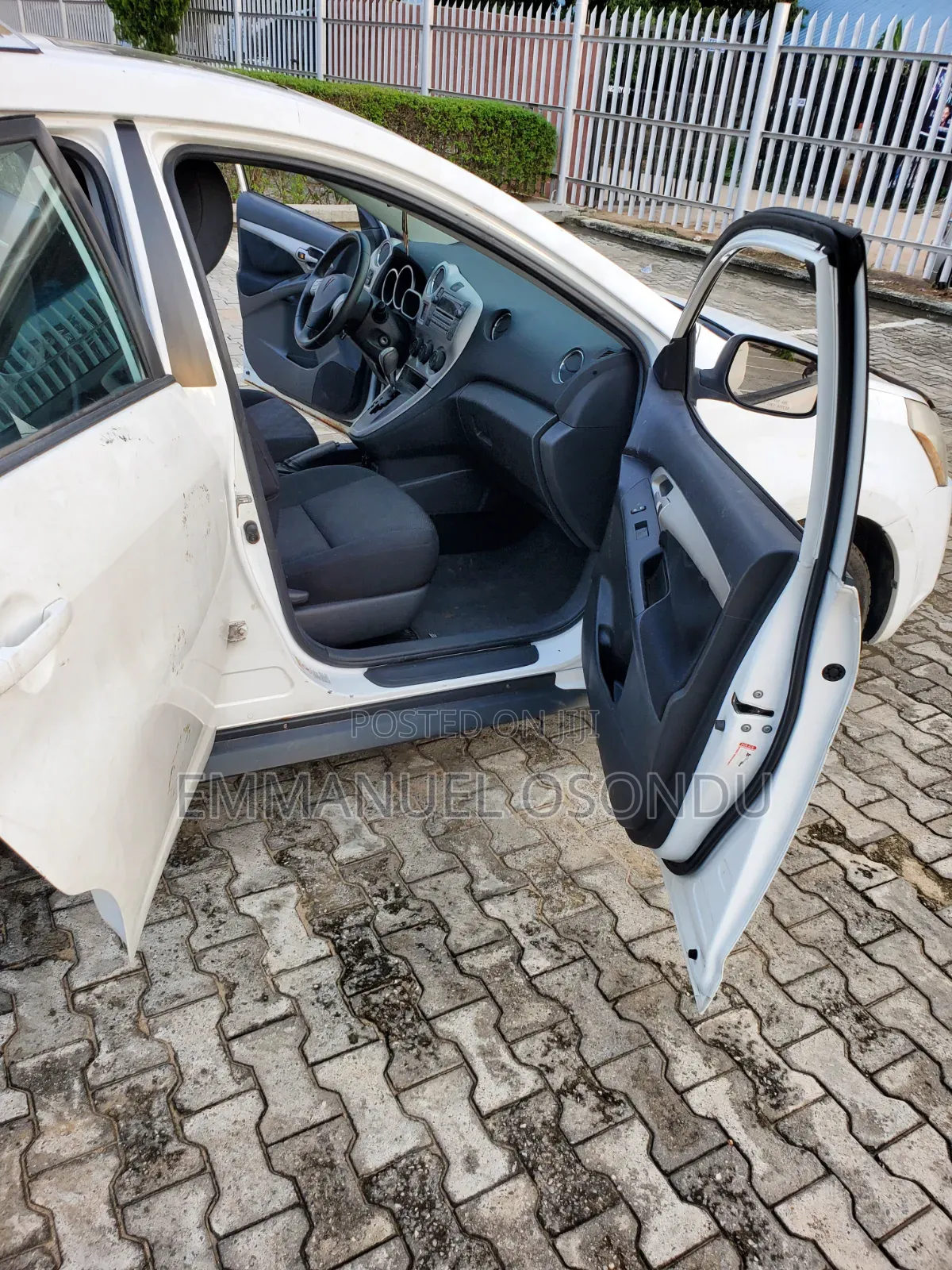 Pontiac Vibe 2008 White