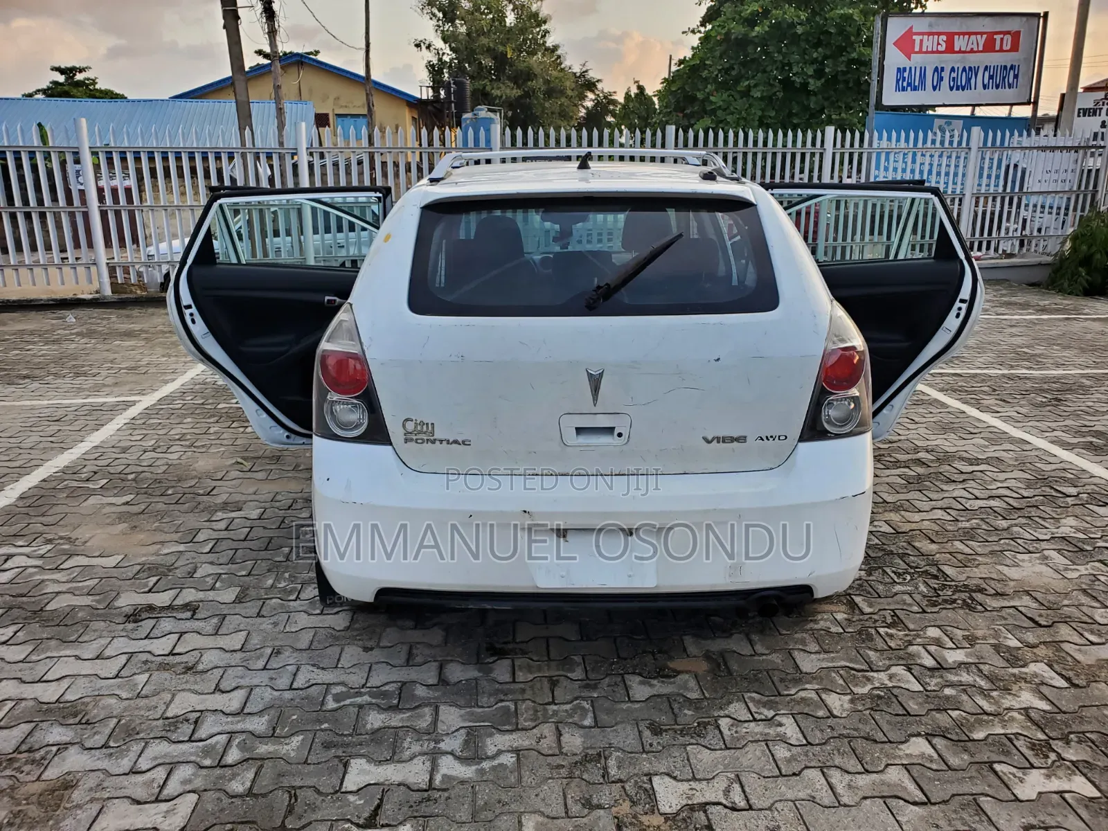 Pontiac Vibe 2008 White