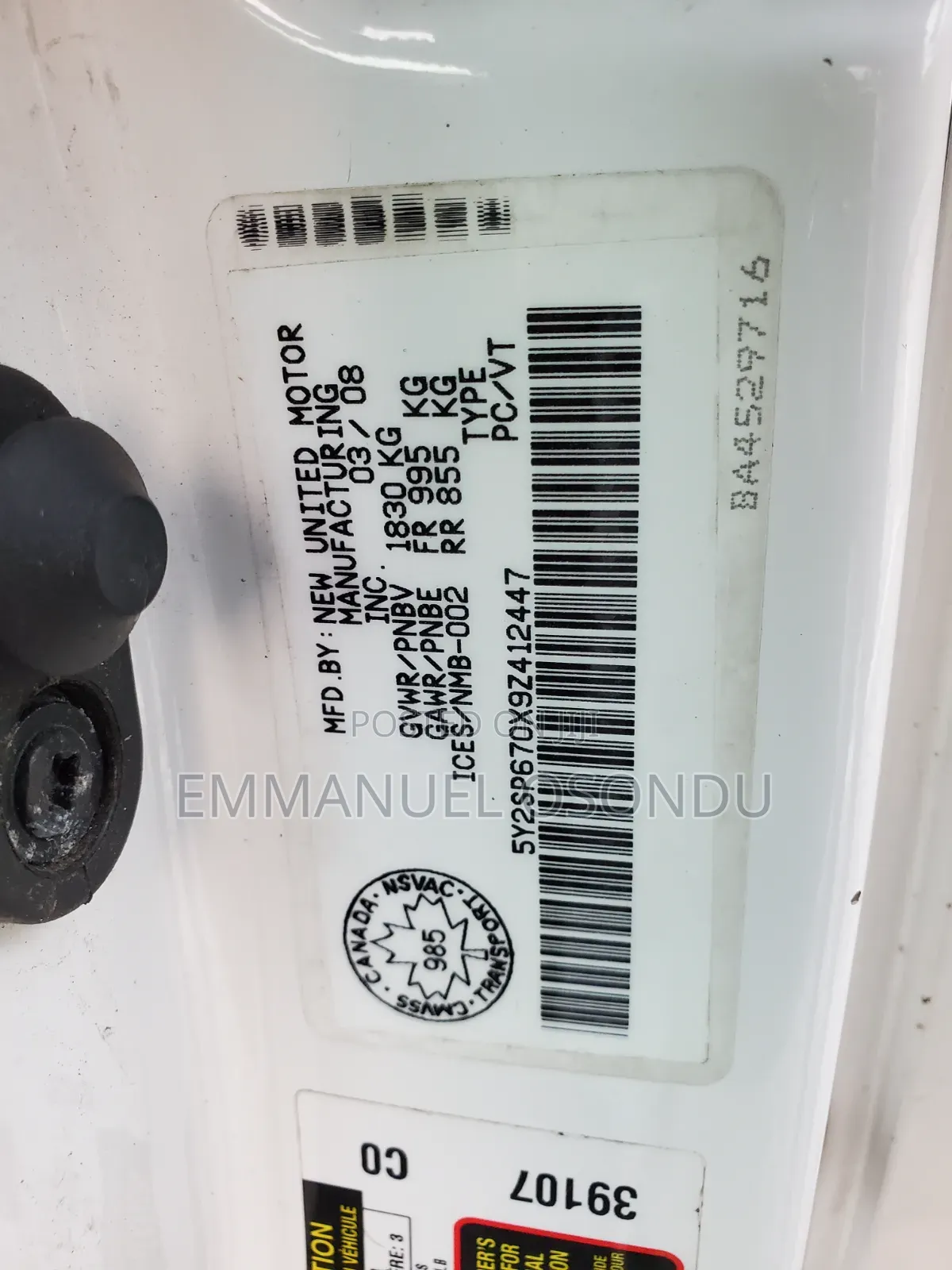 Pontiac Vibe 2008 White