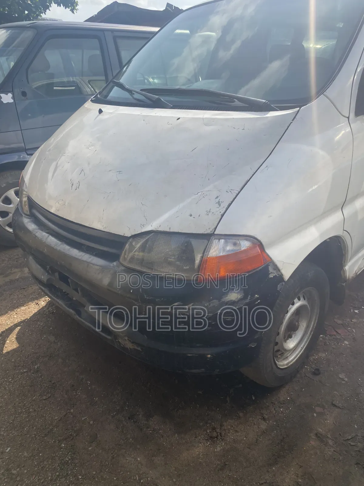 Toyota HiAce 1980 White