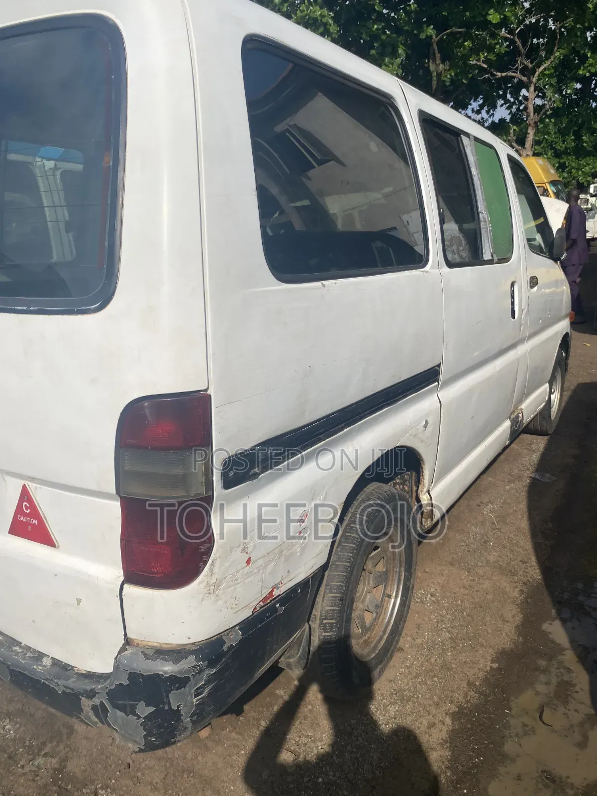 Toyota HiAce 1980 White