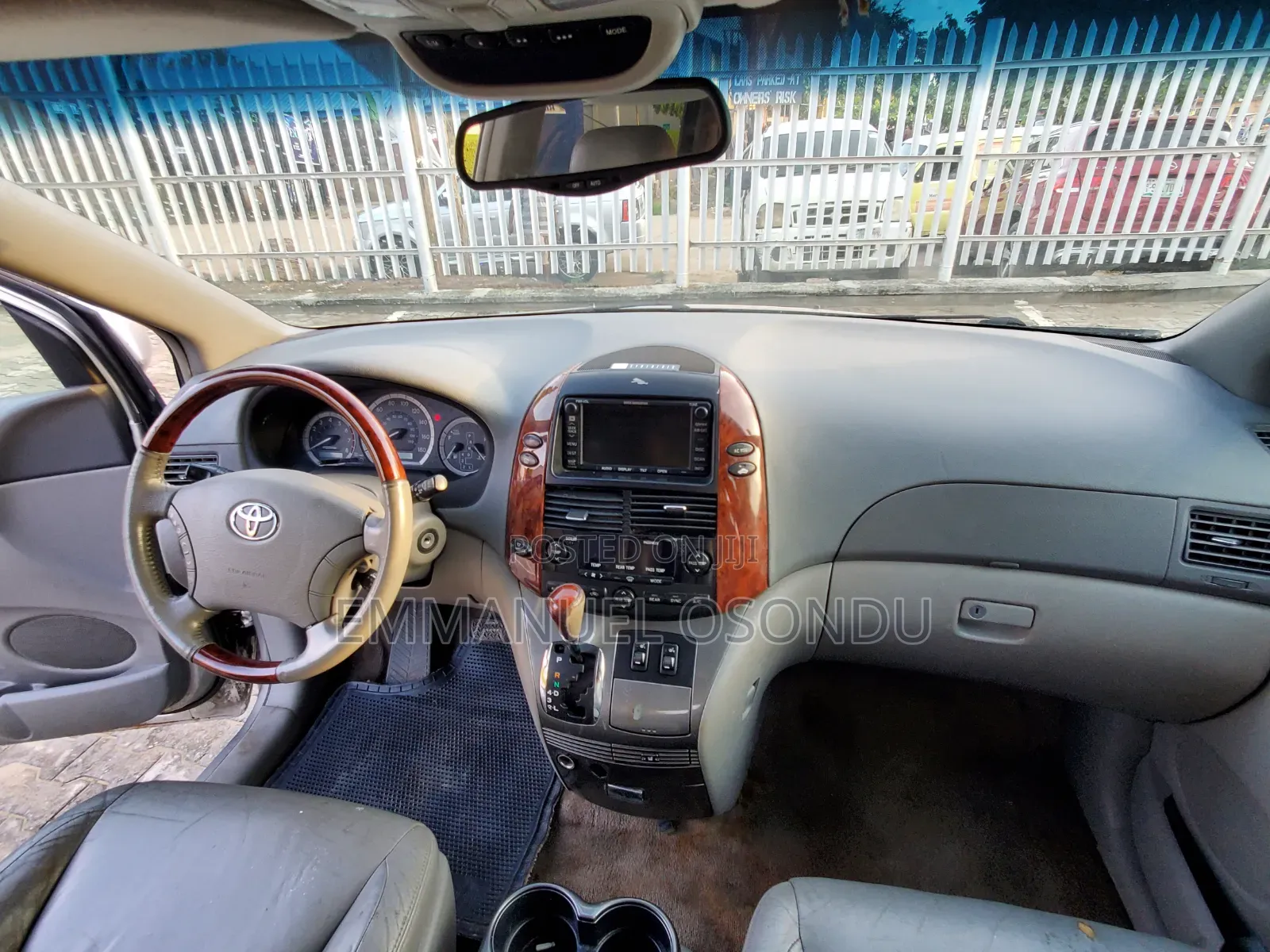 Toyota Sienna 2005 Silver