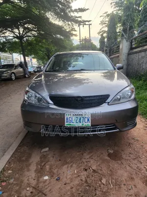 Toyota Camry 2004 Gray