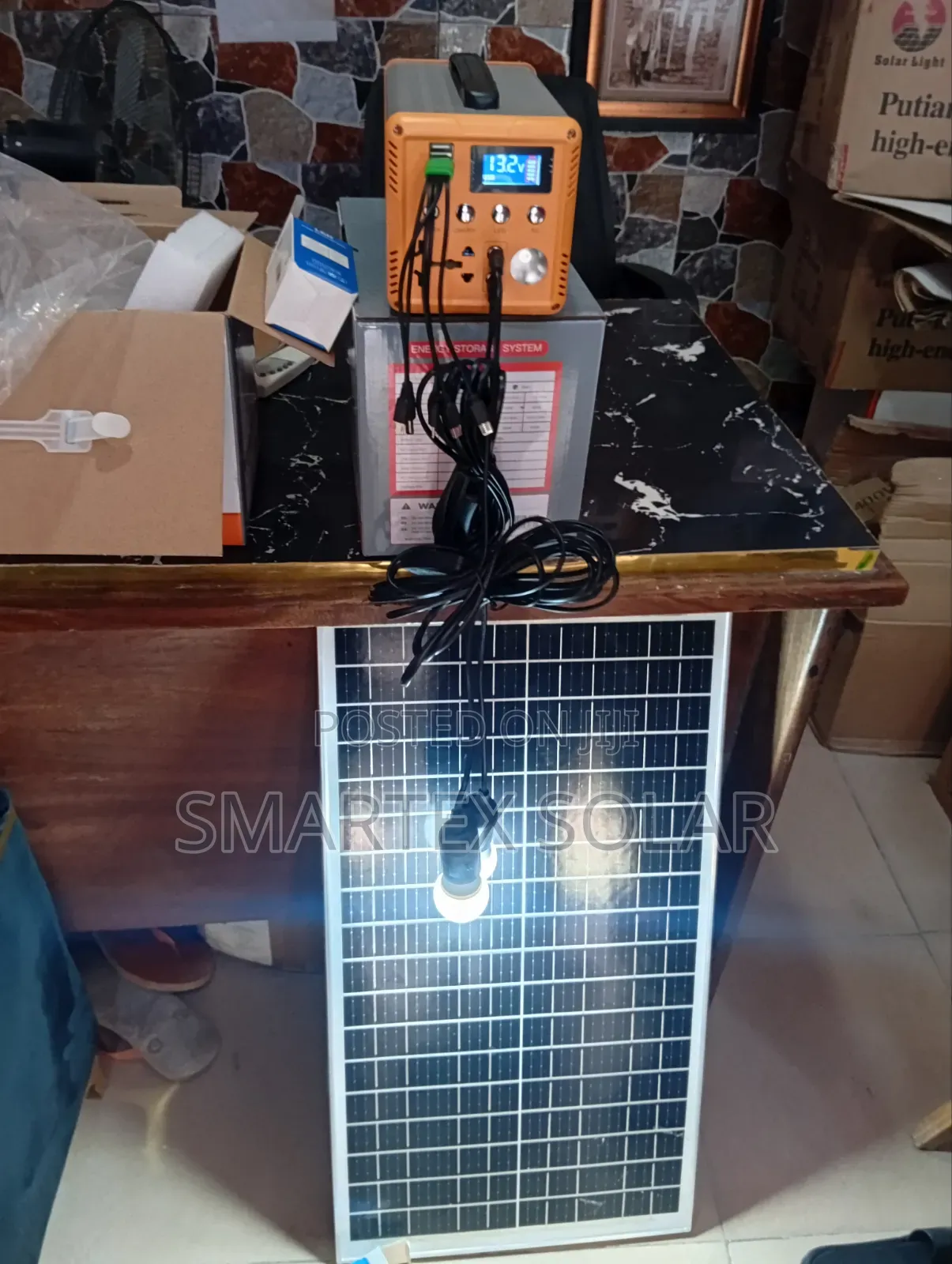 300w Solar Generator With 70w Panel