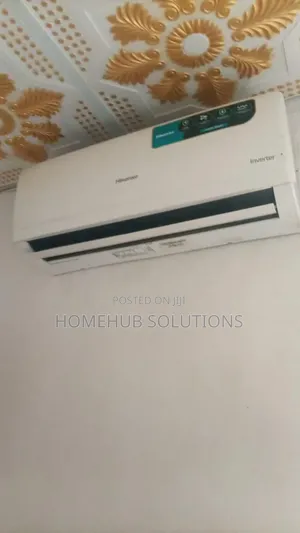Clean Hisense 1hp Inverter Ac With Indoor Hanger and Remote