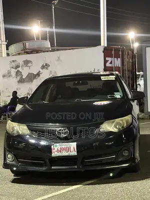 Toyota Camry SE 4dr Sedan (2.5L 4cyl 6A) 2012 Black