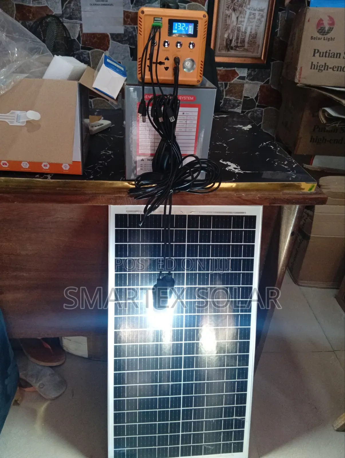 300w Solar Generator With 70w Panel