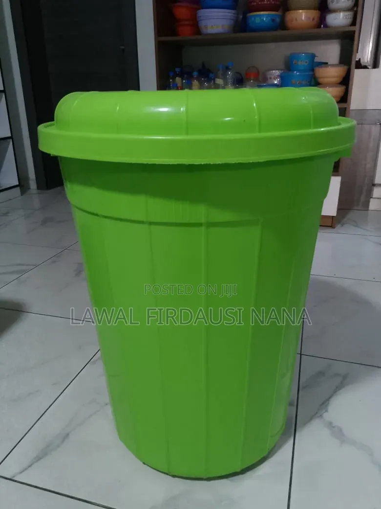 Household Plastic Storage Containers