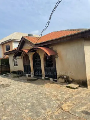 3bdrm Bungalow in Akala Express for sale