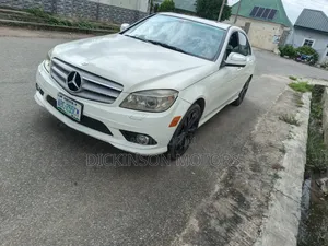 Mercedes-Benz C300 2009 White
