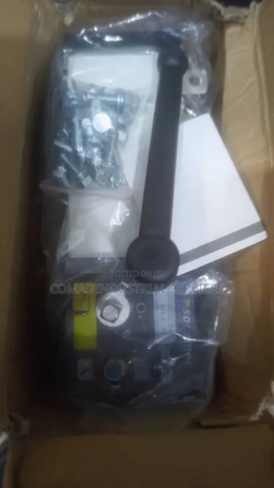 Socomec 250a 4p Automatic Changeover Switch ( Ats)