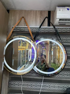 Quality Led Circle Mirror With 3 Lighting