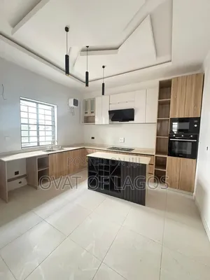 5bdrm Duplex in Harris Drive, VGC / Ajah for rent