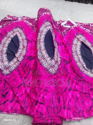 Vintage Prints 2500 Per Yard
