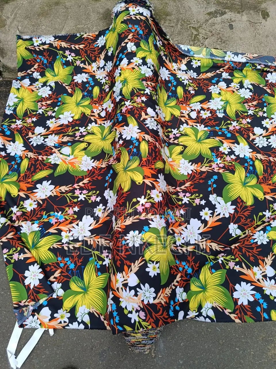 Vintage Prints 2500 Per Yard