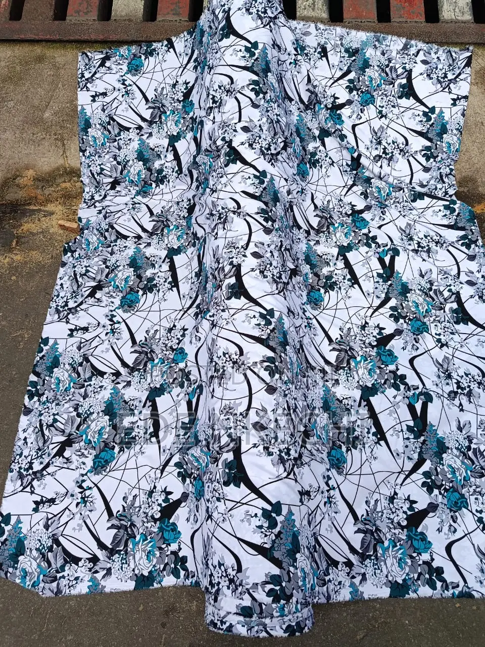 Vintage Prints 2500 Per Yard