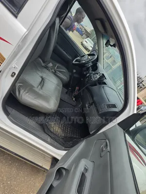 Toyota Hilux 2010 White