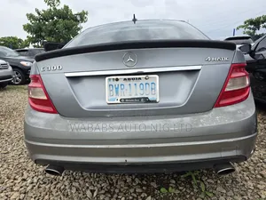 Mercedes-Benz C300 2010 Silver