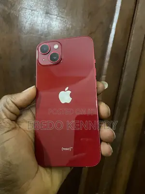 Apple iPhone 13 128 GB Red