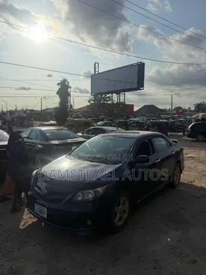 Toyota Corolla 2012 Blue