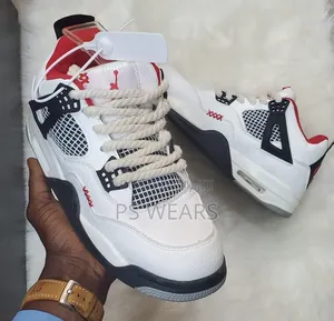 Qutility Sneakers