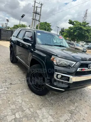 Toyota 4-Runner SR5 4dr 4x2 (4.0L 6cyl 5A) 2016 Black