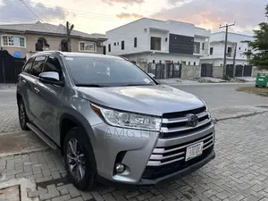 Toyota Highlander 2018 Silver