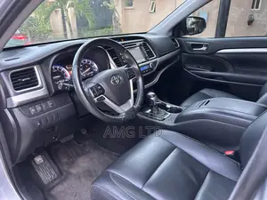 Toyota Highlander 2018 Silver