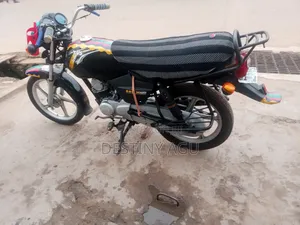 TVS HLX Plus ES 2022 Black