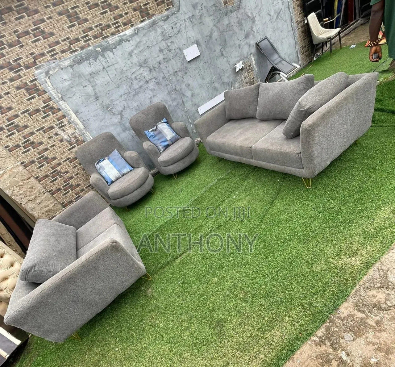 Neatly Used Sofa Set