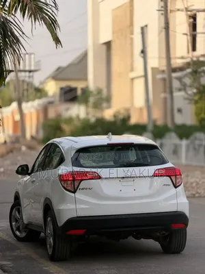 Honda HR-V 4dr SUV (1.5L 4cyl CVT) 2016 White
