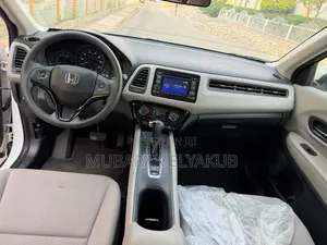 Honda HR-V 4dr SUV (1.5L 4cyl CVT) 2016 White