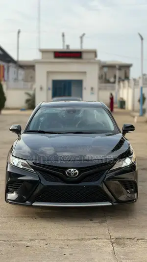 Toyota Camry SE 2022 Black