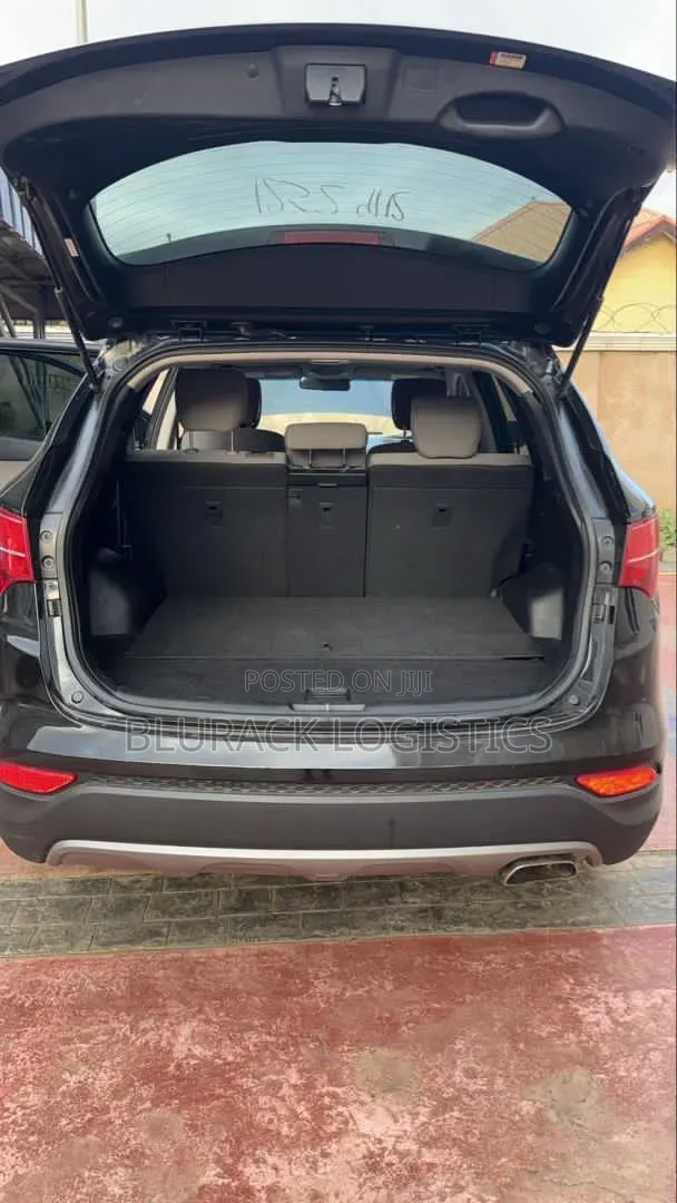 Hyundai Santa Fe 2015 Black